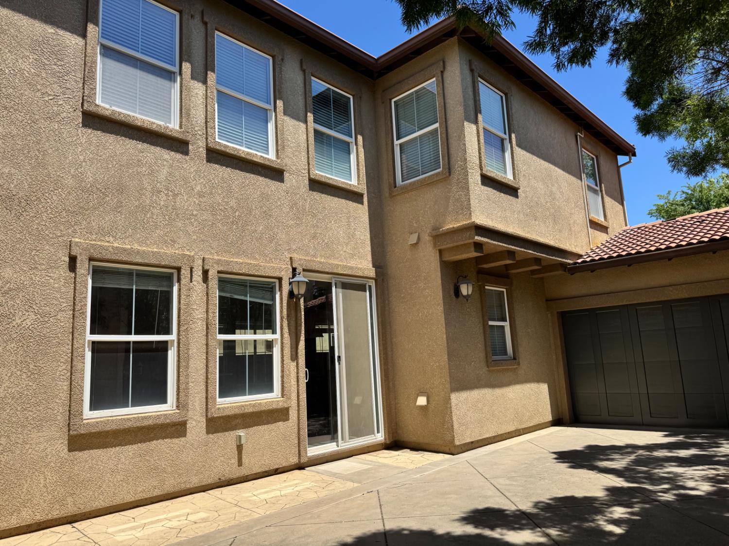 S Pacifico Street, Tracy, California image 3