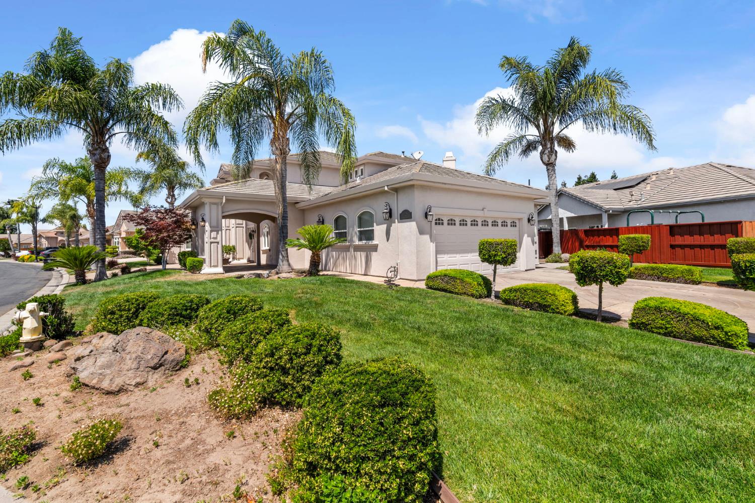 Terracina Circle, Manteca, California image 5