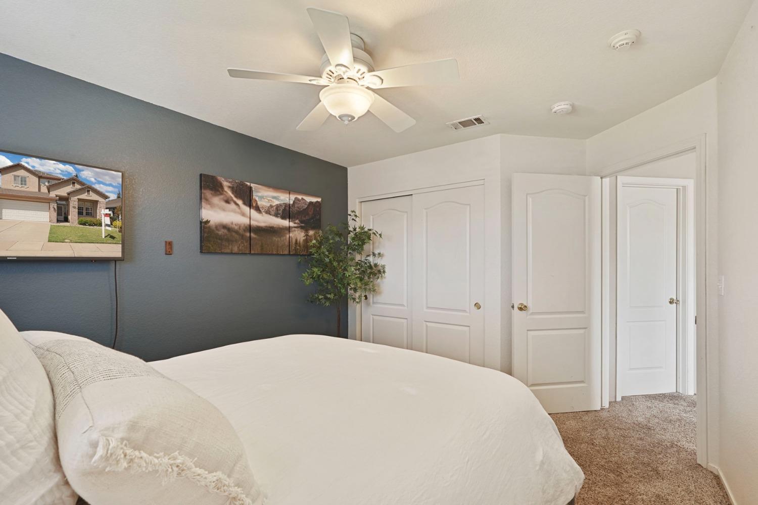 Picadilly Way, Manteca, California image 34