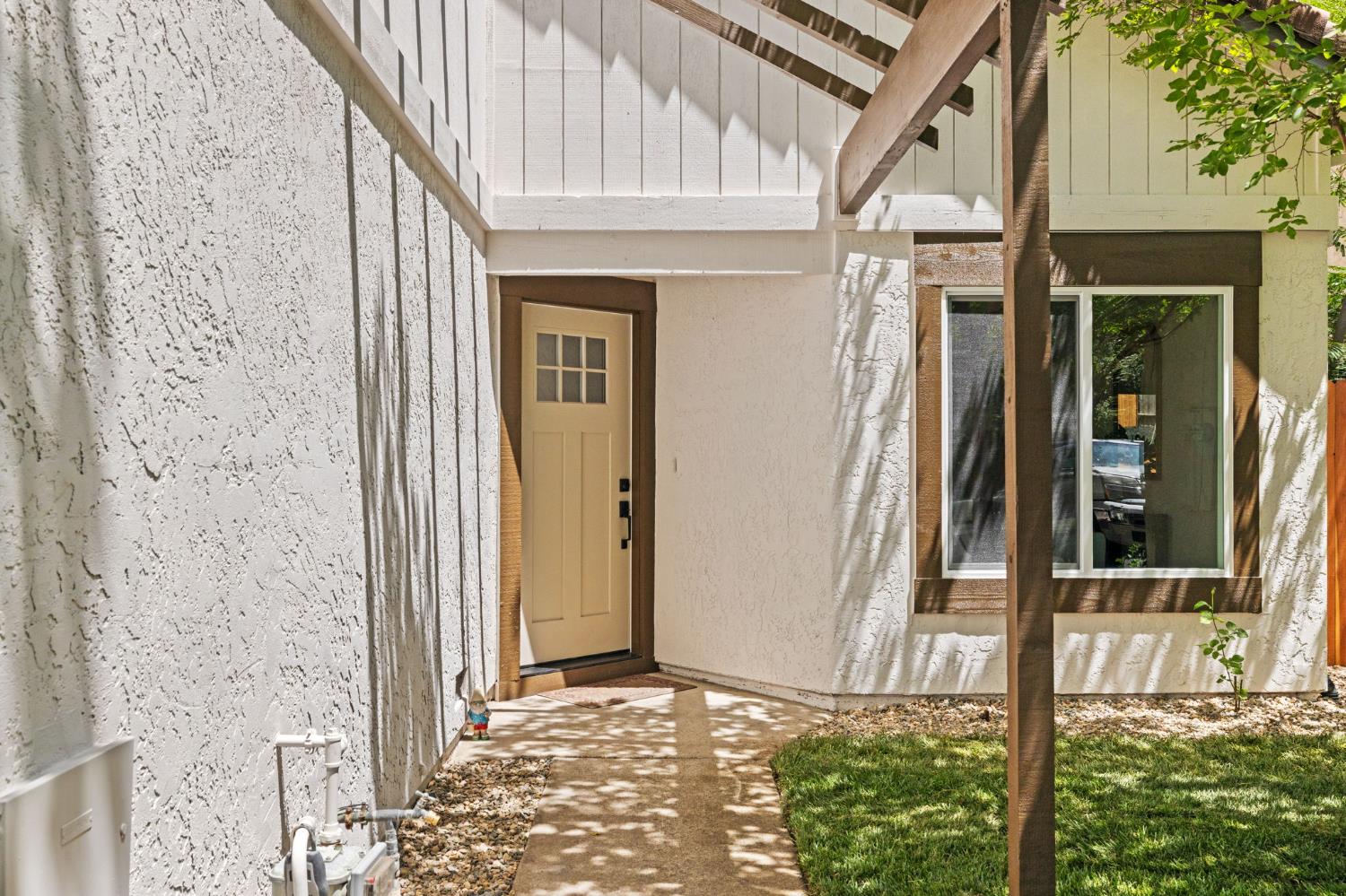 Tanana River Court, Citrus Heights, California image 2