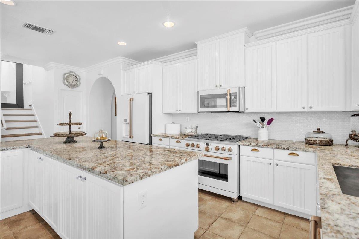 Thalia Way, Rancho Cordova, California image 18