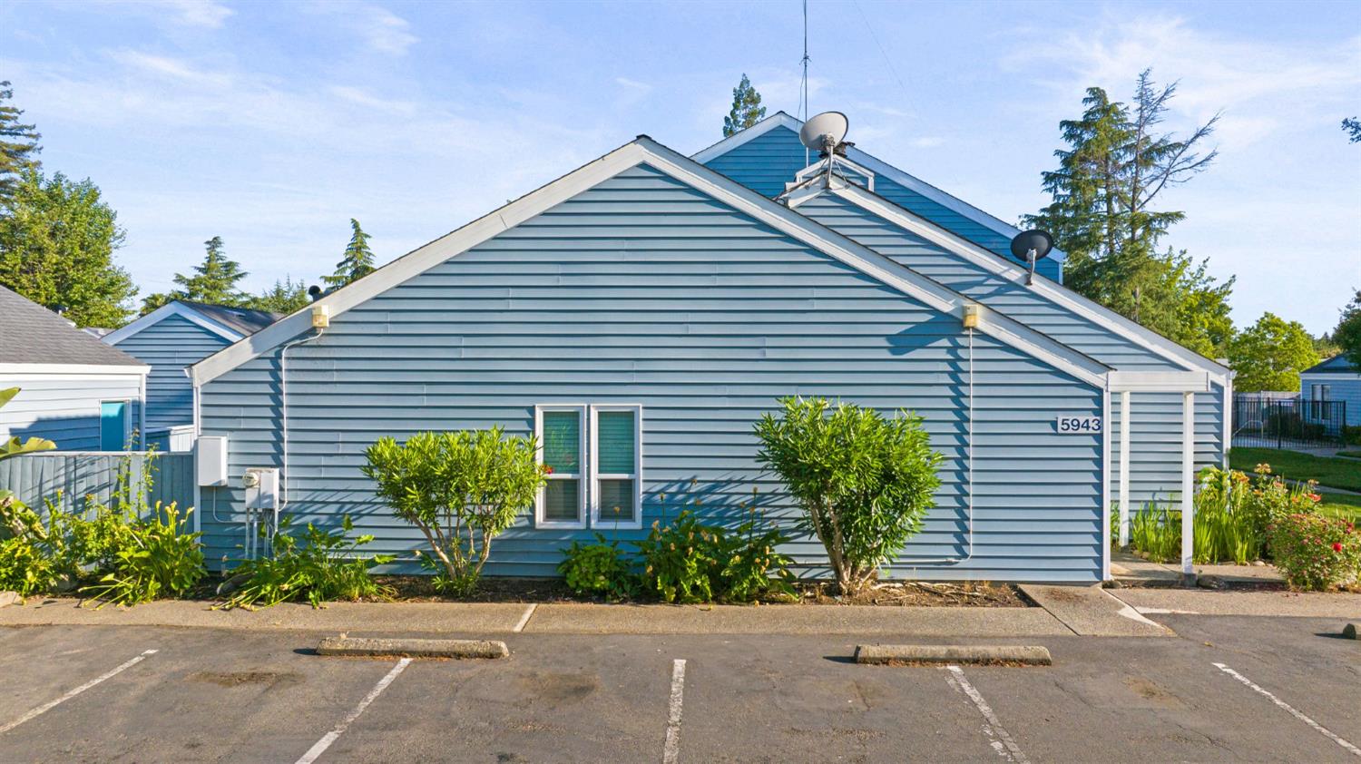 Photo #35: 225068288 Listing: Photo #35