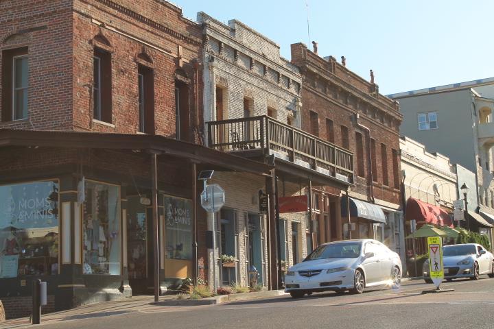 Wilson Street, Grass Valley, California image 34