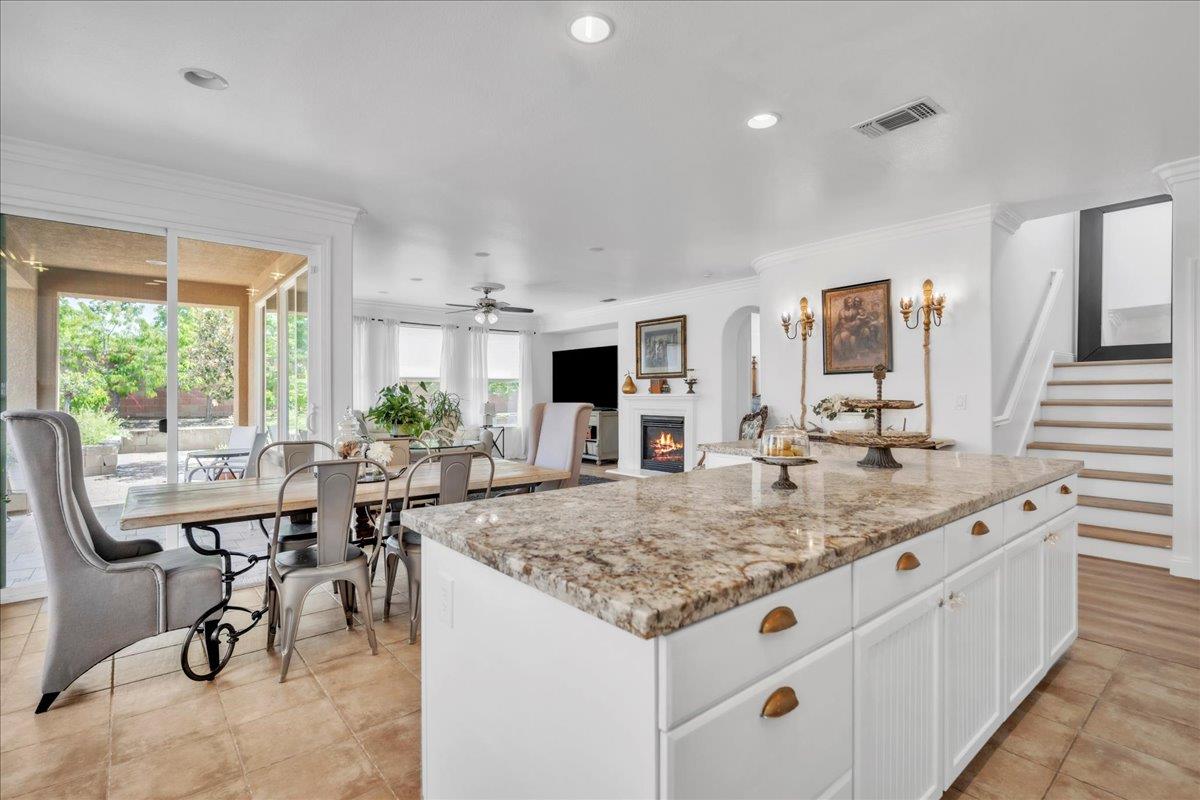 Thalia Way, Rancho Cordova, California image 17