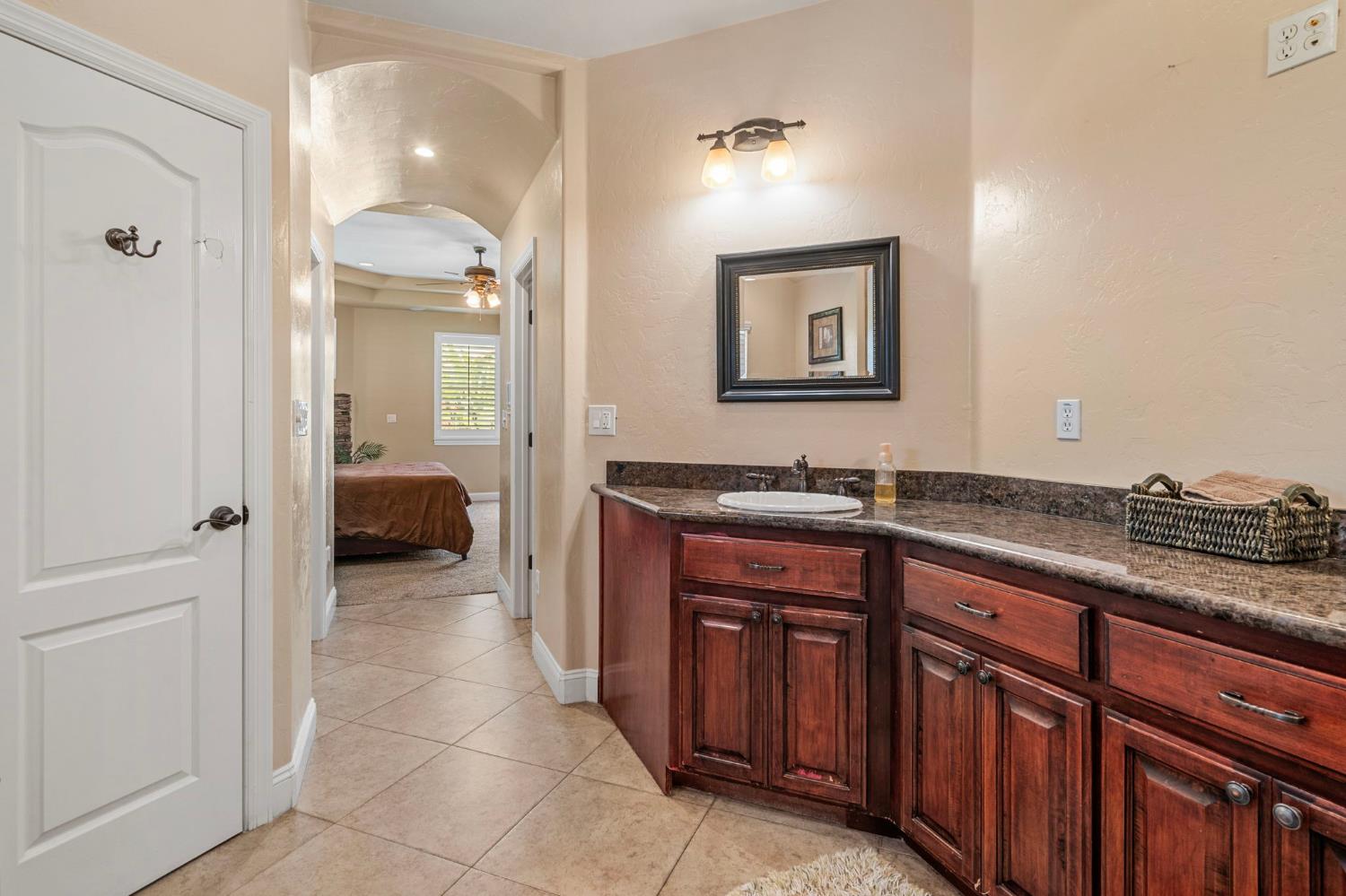 Terracina Circle, Manteca, California image 33