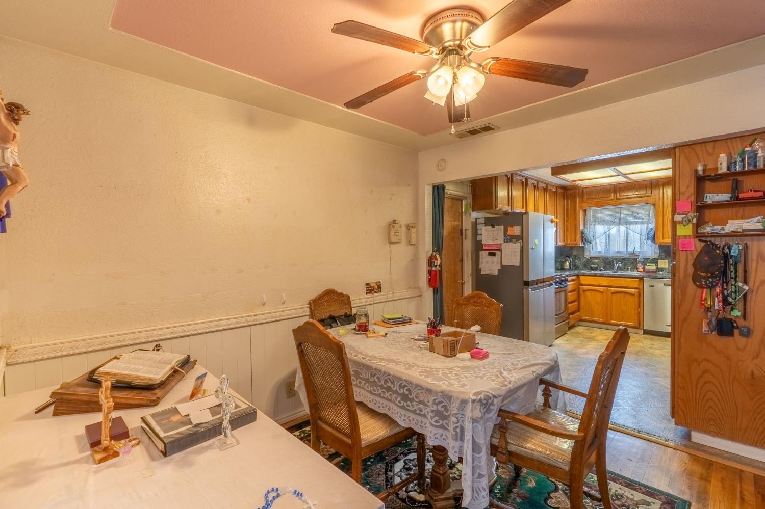 Dale Avenue, Ceres, California image 9