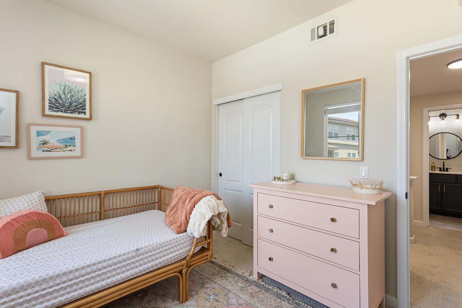 Moon Circle #921, Folsom, California image 15