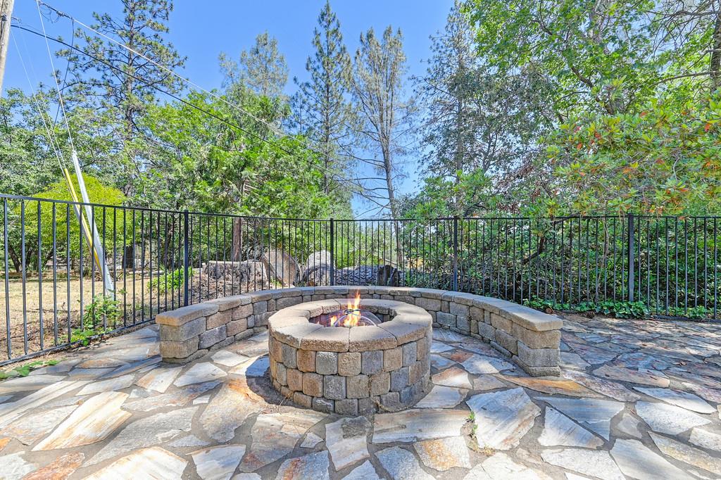 Orchard Place, Applegate, California image 43