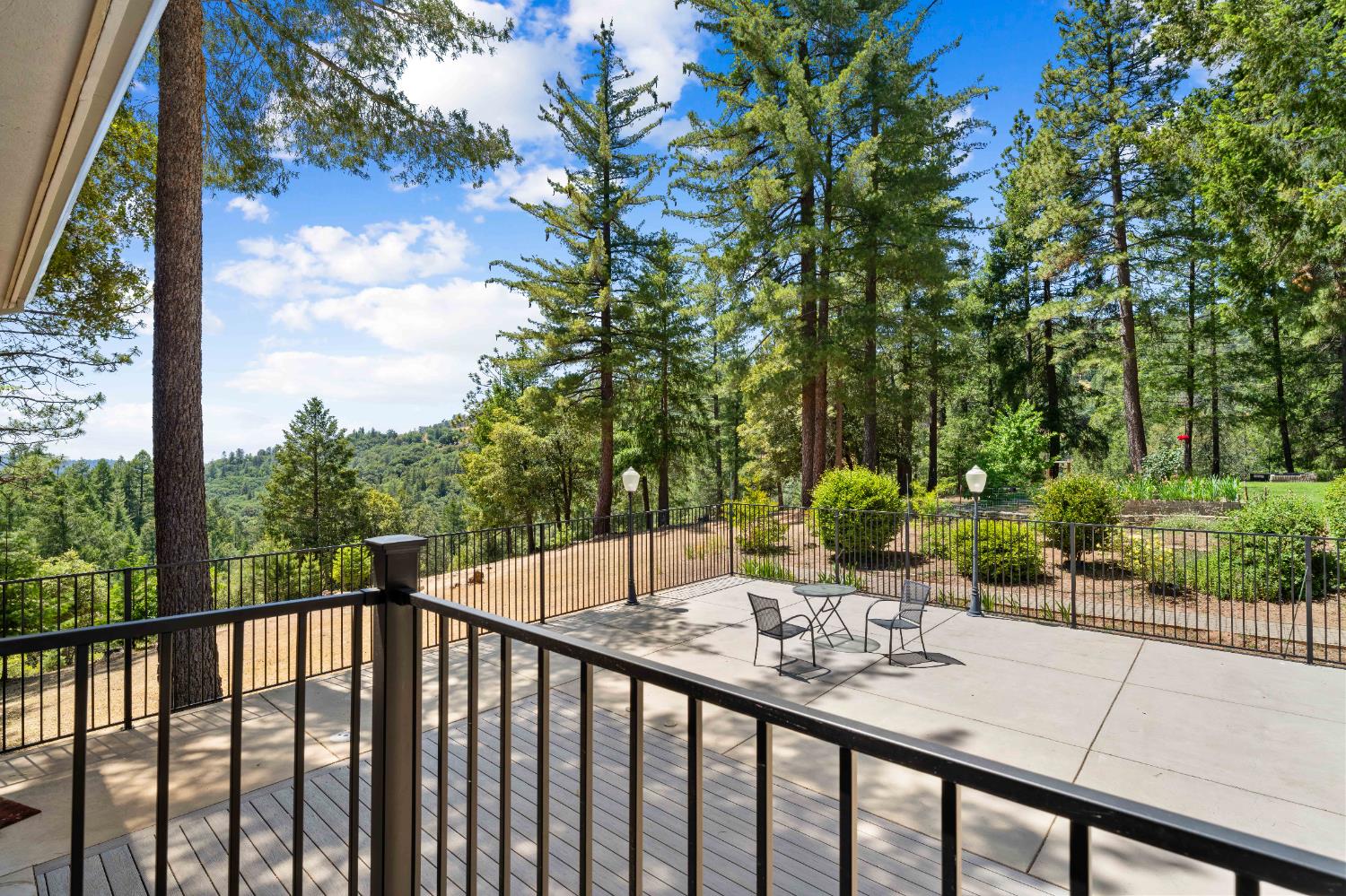 Detail Gallery Image 55 of 65 For 4665 Puerta Del Sol, Camino,  CA 95709 - 4 Beds | 3/1 Baths