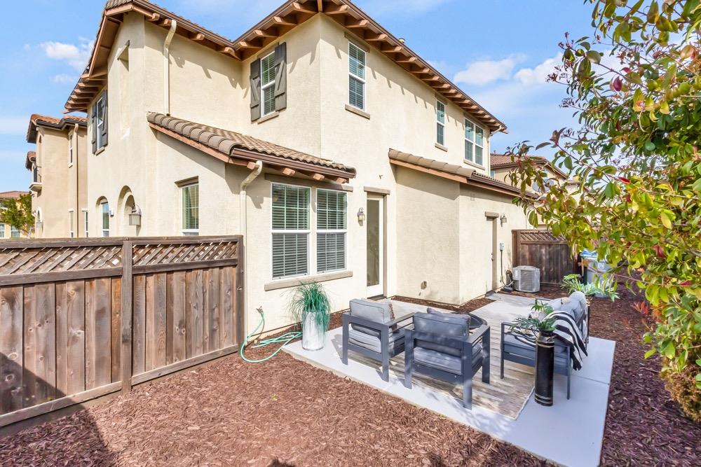 Barnhill Drive, Folsom, California image 36