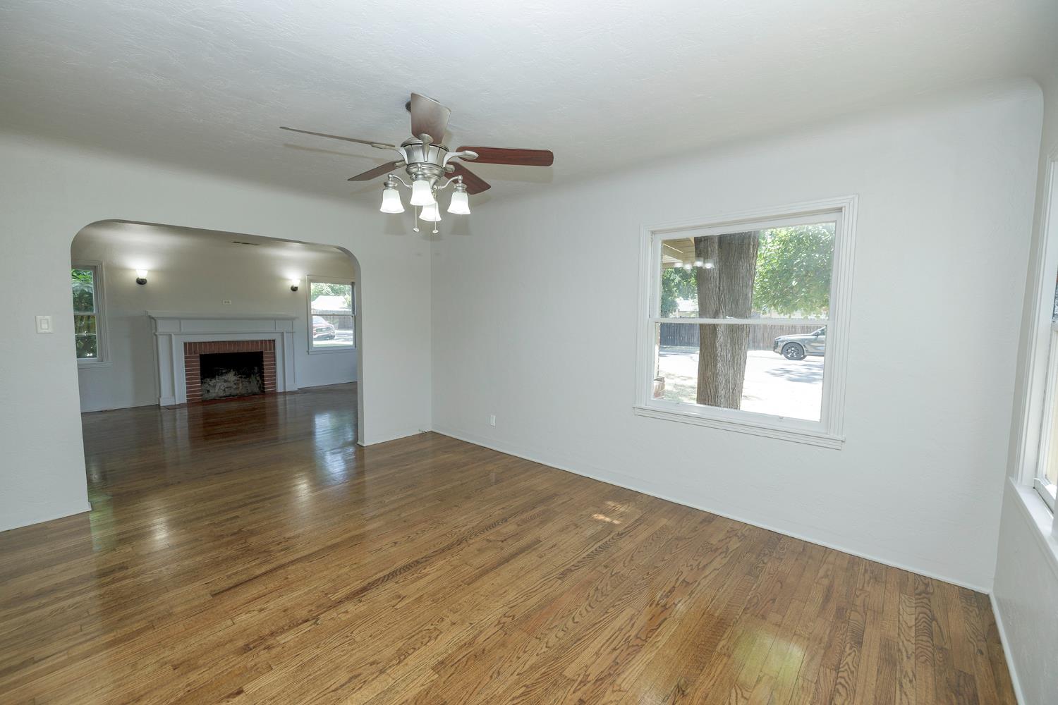 El Cajon Avenue, Modesto, California image 12