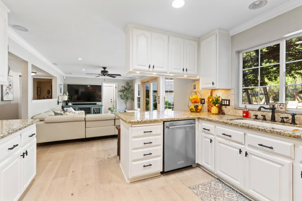Oakridge Drive, Loomis, California image 12