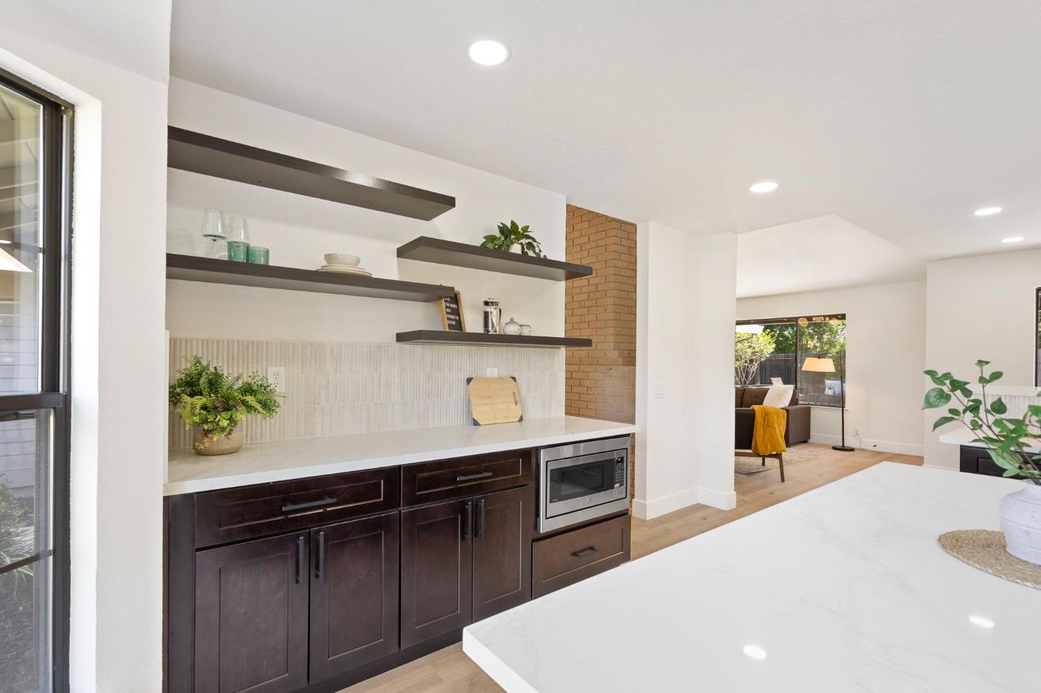 Blossom Hill Way, Roseville, California image 12