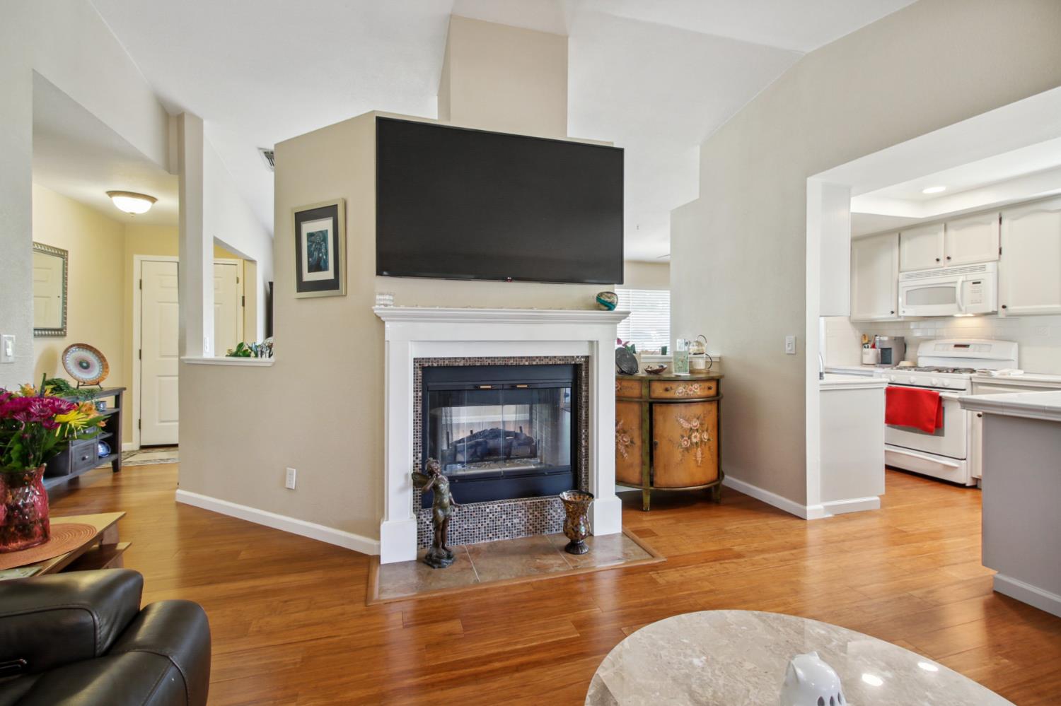 Parmis Court, Citrus Heights, California image 6