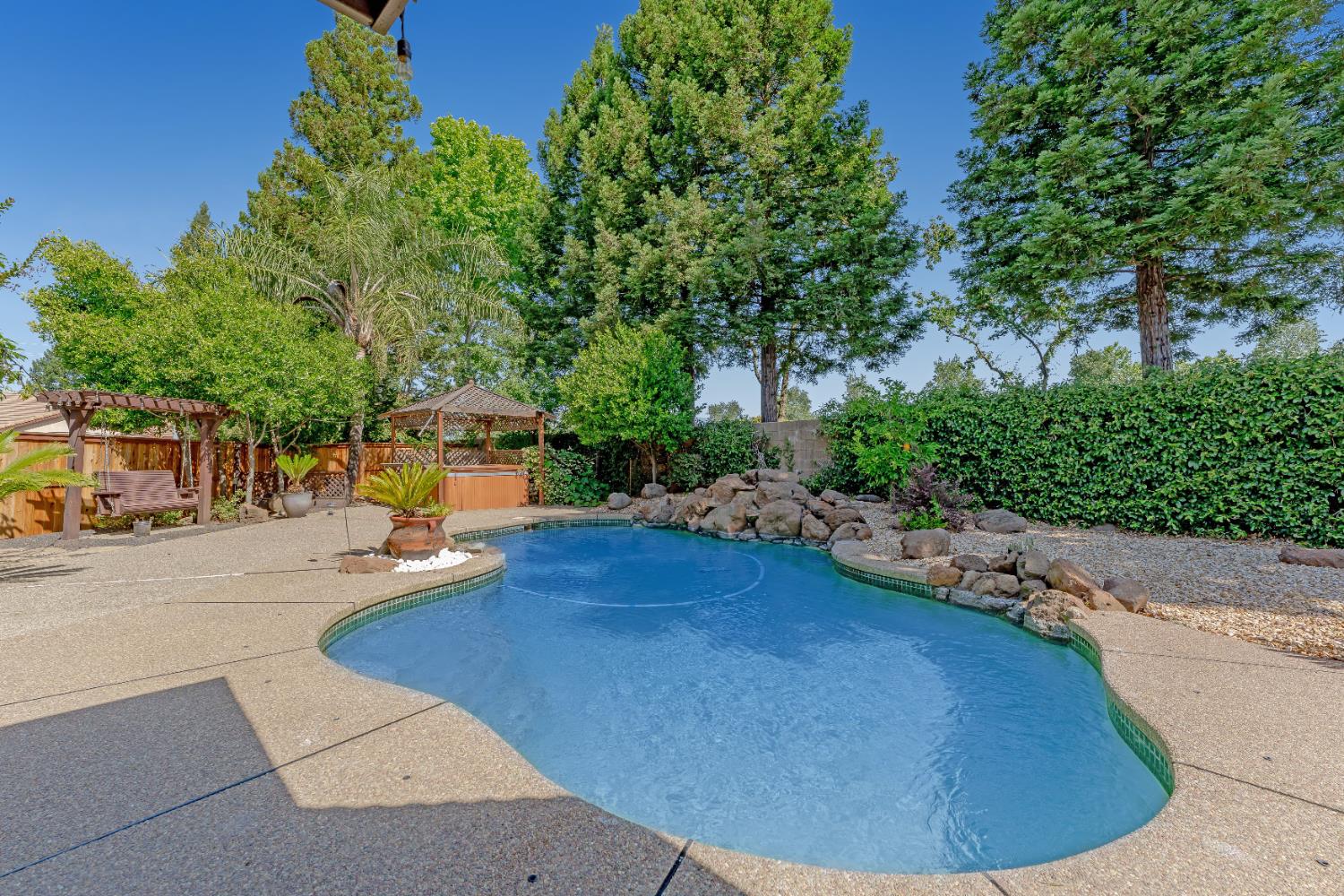Seebold Way, Roseville, California image 2