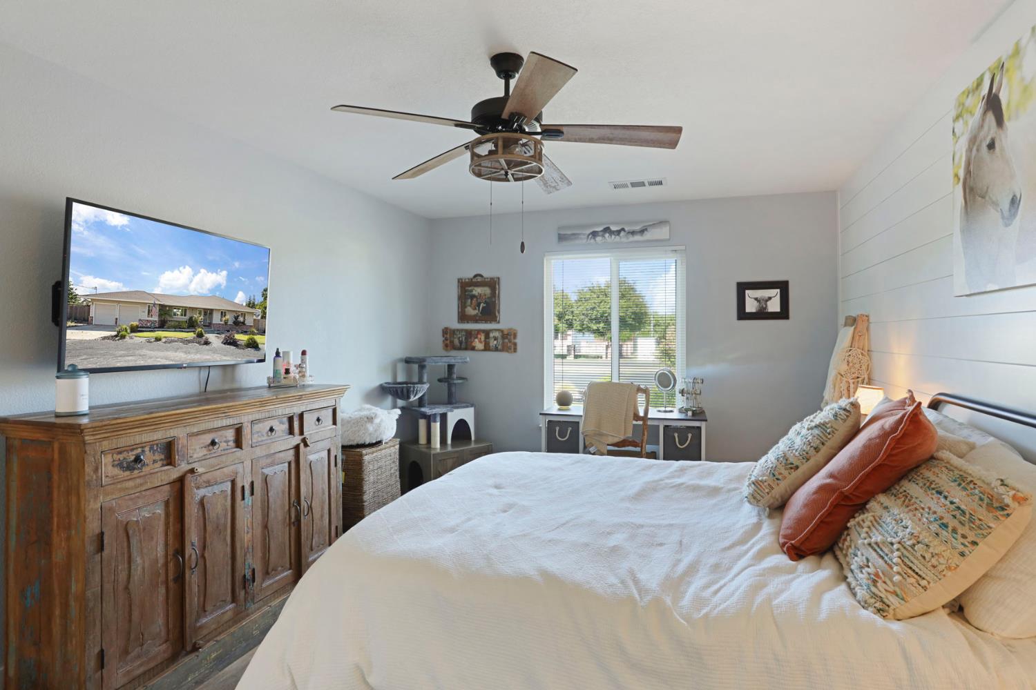 Tinnin Road, Manteca, California image 36