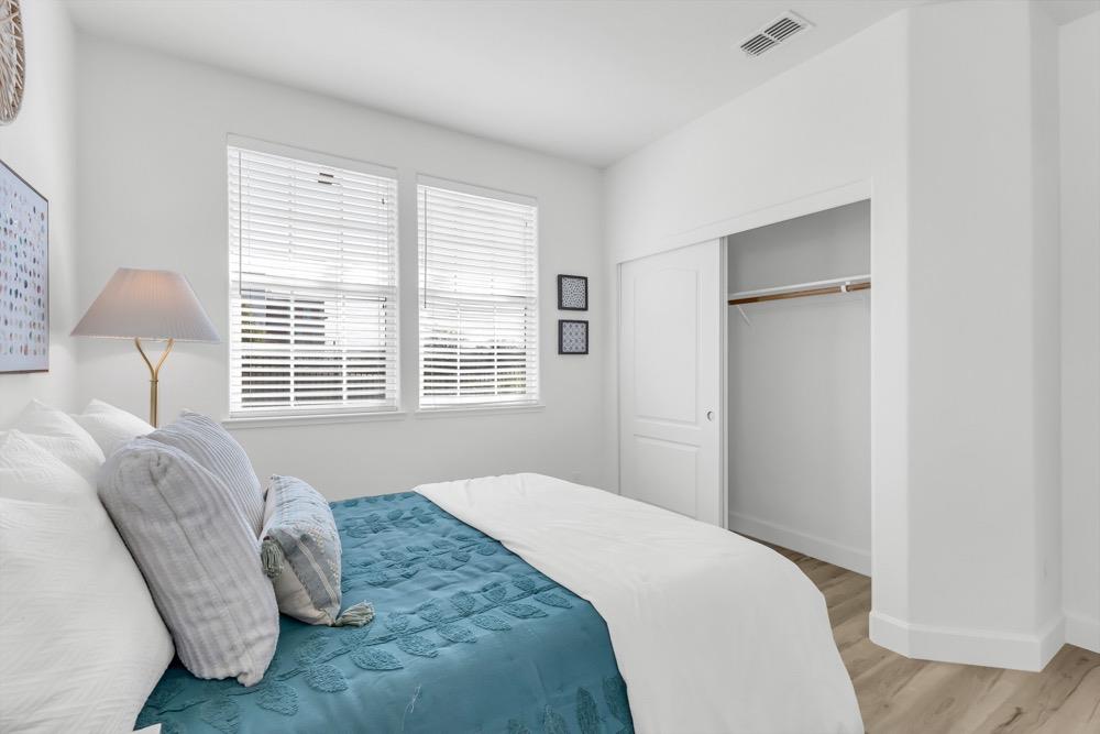 Barnhill Drive, Folsom, California image 30