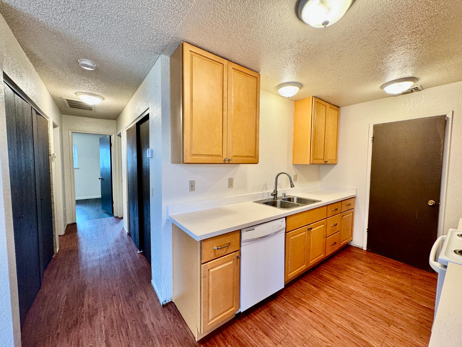 7330 Kelley Drive, Stockton, California image 27
