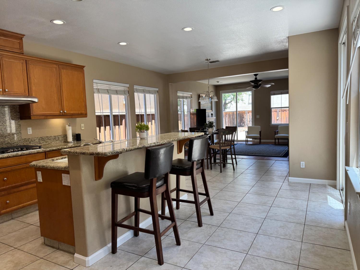 S Pacifico Street, Tracy, California image 7