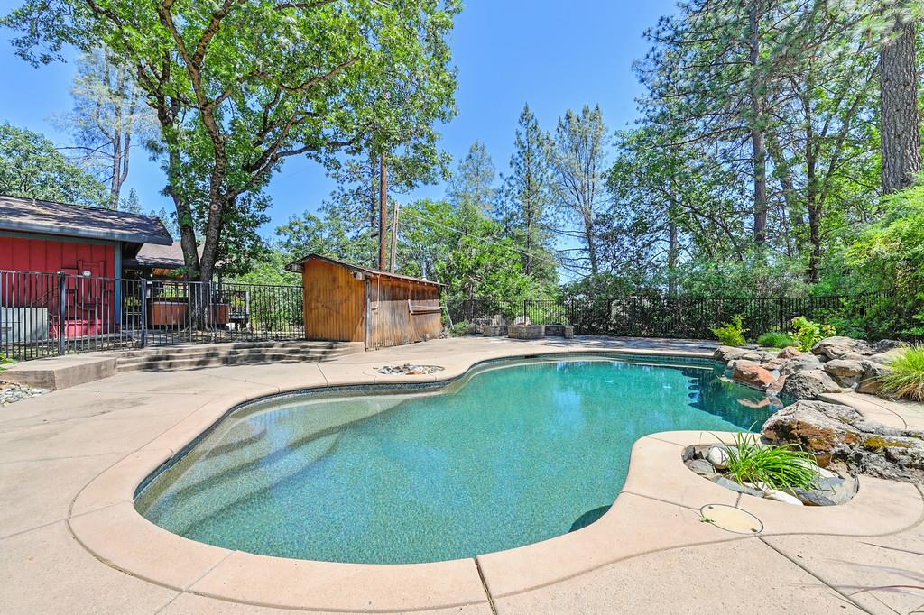Orchard Place, Applegate, California image 40