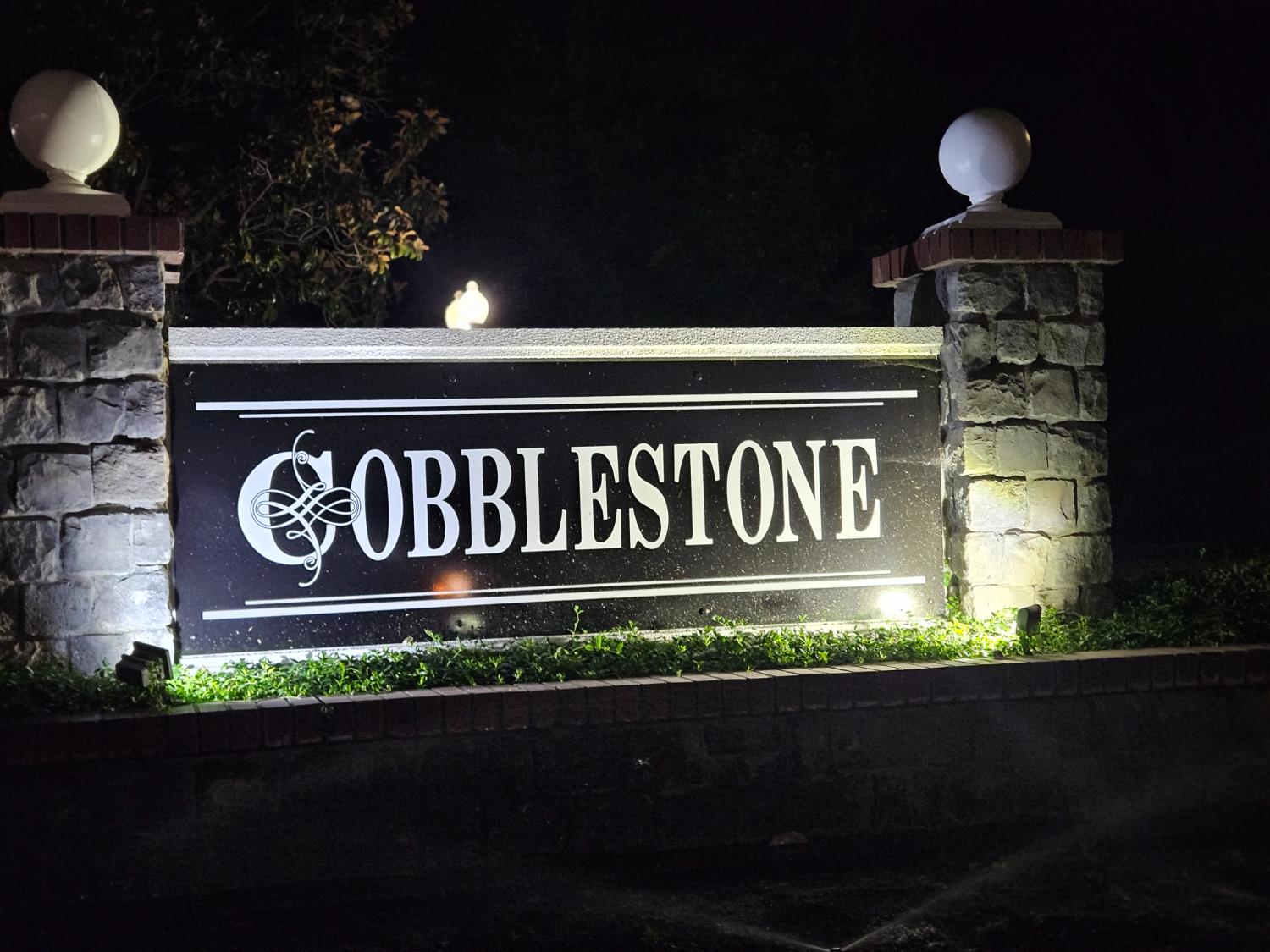 Cobblestone, Modesto, California image 2
