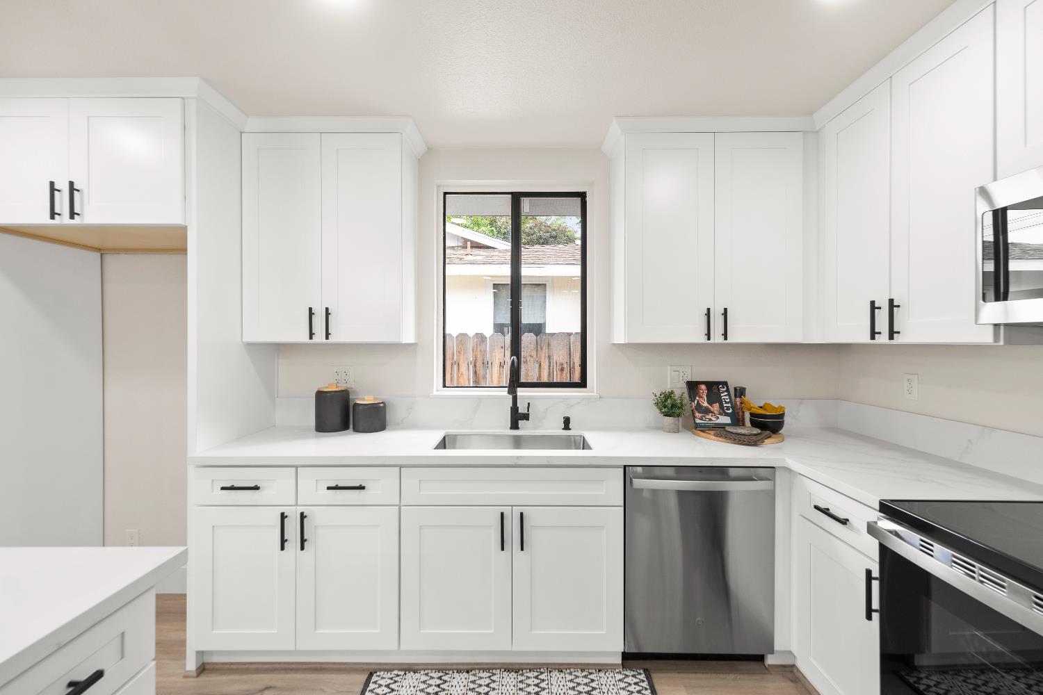 Cordova Lane, Rancho Cordova, California image 14