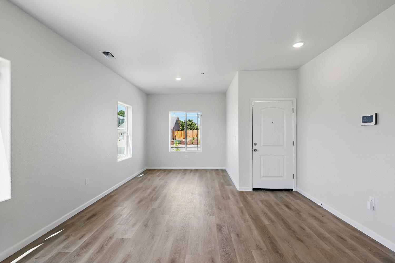 Oleander Court, Chowchilla, California image 4
