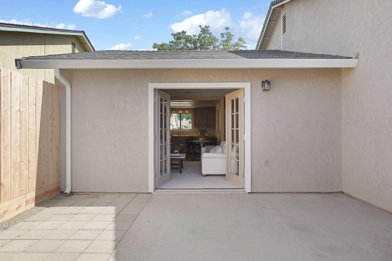 Dustin Court, Modesto, California image 35
