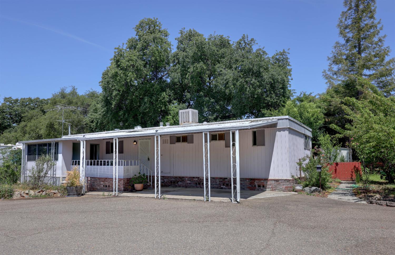 Detail Gallery Image 1 of 43 For 6052 Chad Dr, Newcastle,  CA 95658 - 2 Beds | 2 Baths