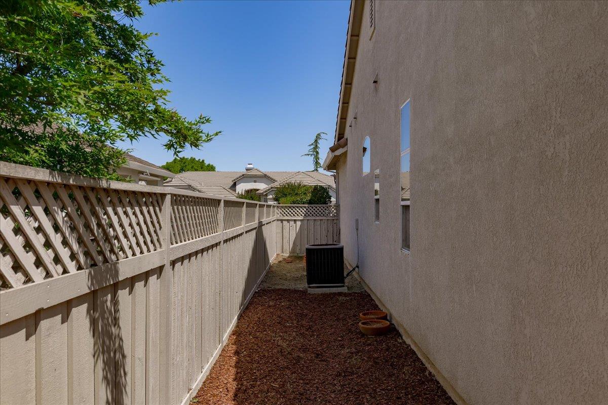 Rosestone Lane, Roseville, California image 14