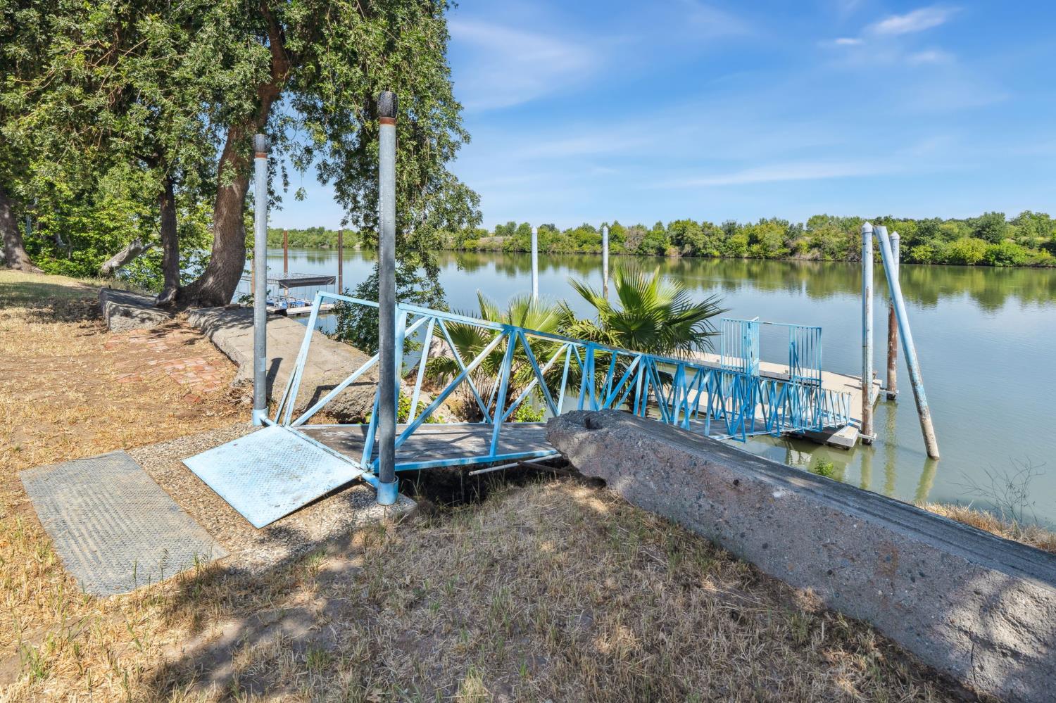 Brickyard Drive, Sacramento, California image 33