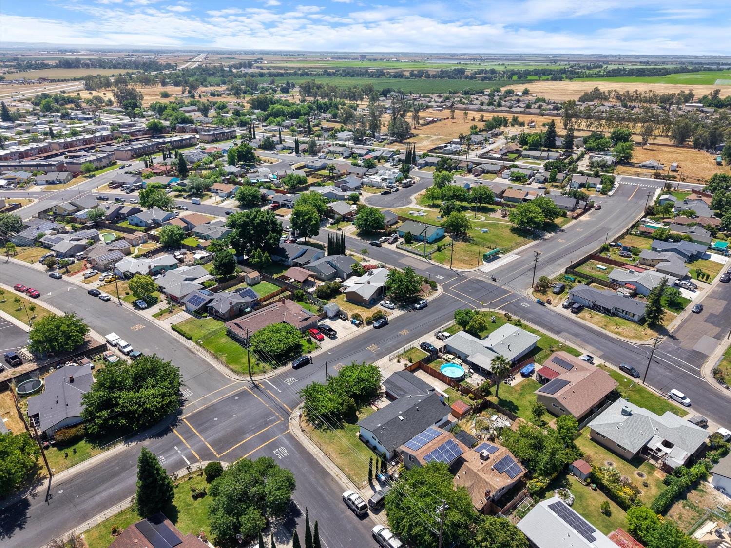 Evelyn Drive, Olivehurst, California image 1