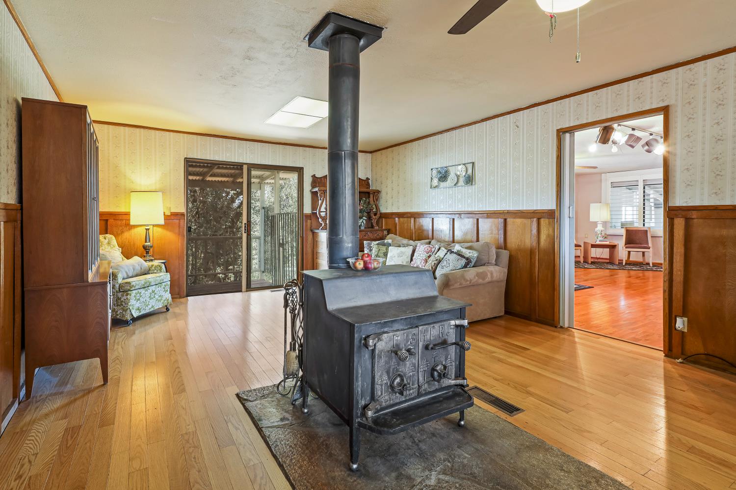 Detail Gallery Image 26 of 93 For 9574 Highway 49, Mokelumne Hill,  CA 95245 - 4 Beds | 2/1 Baths