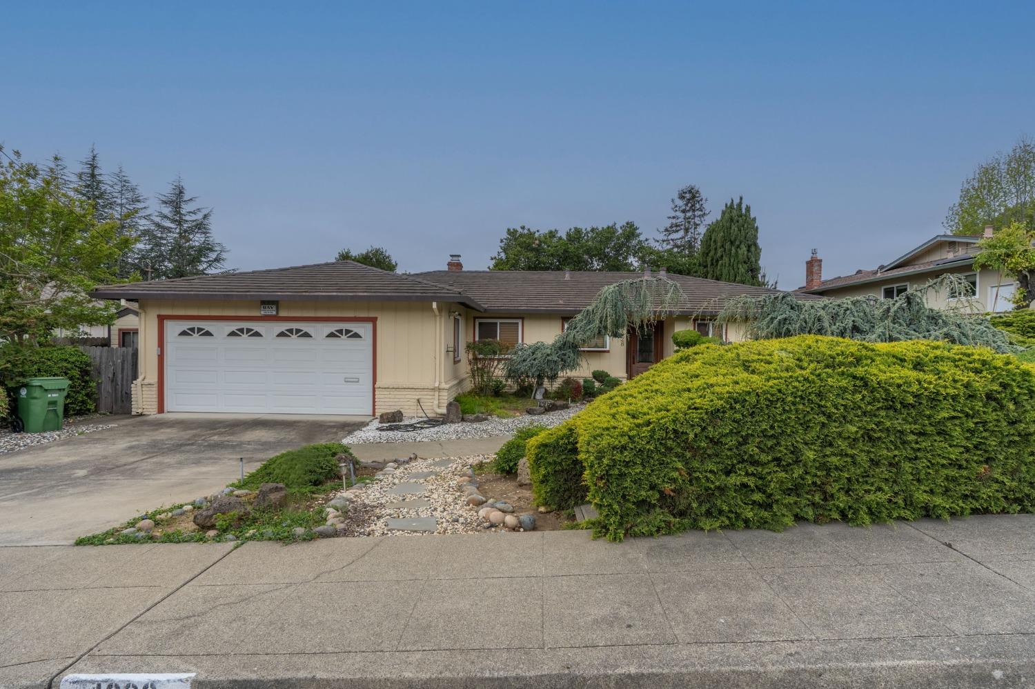 Beacon Hill Drive, Castro Valley, California image 30