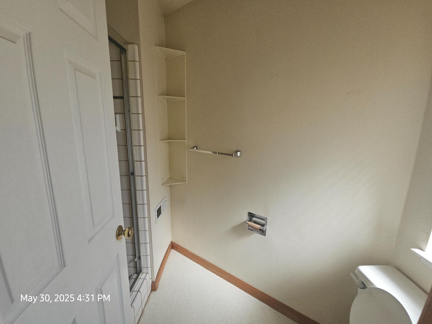 Woods Court, Nevada City, California image 9