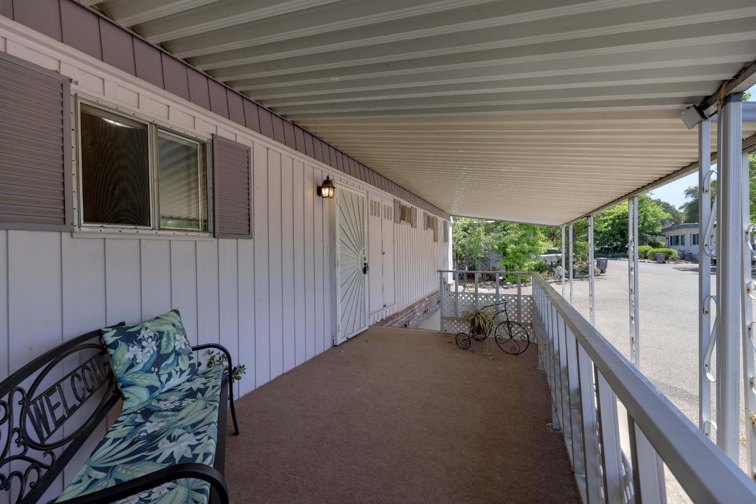 Detail Gallery Image 4 of 43 For 6052 Chad Dr, Newcastle,  CA 95658 - 2 Beds | 2 Baths