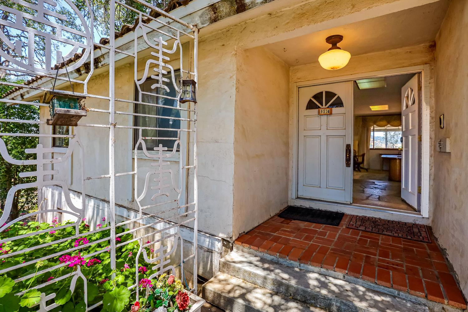 Detail Gallery Image 15 of 93 For 9574 Highway 49, Mokelumne Hill,  CA 95245 - 4 Beds | 2/1 Baths