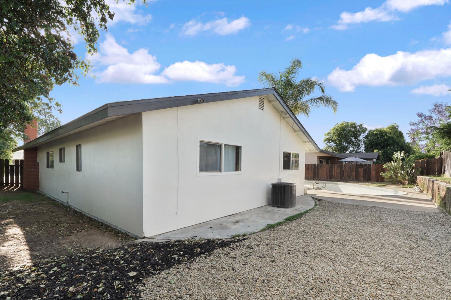 Kingwood Avenue, Manteca, California image 42