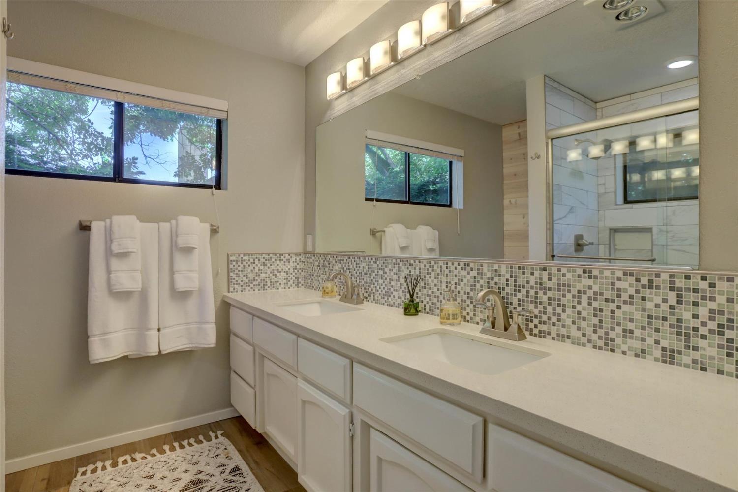Erin Drive, Auburn, California image 20