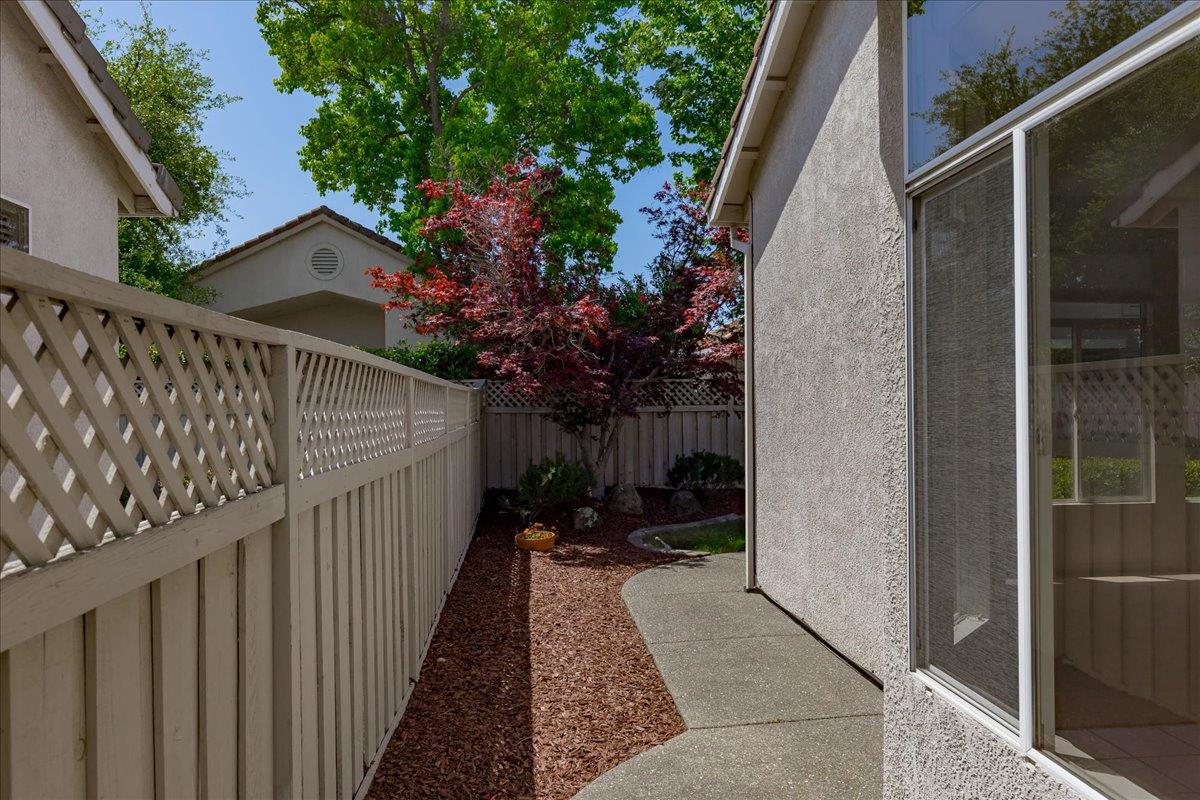 Rosestone Lane, Roseville, California image 7
