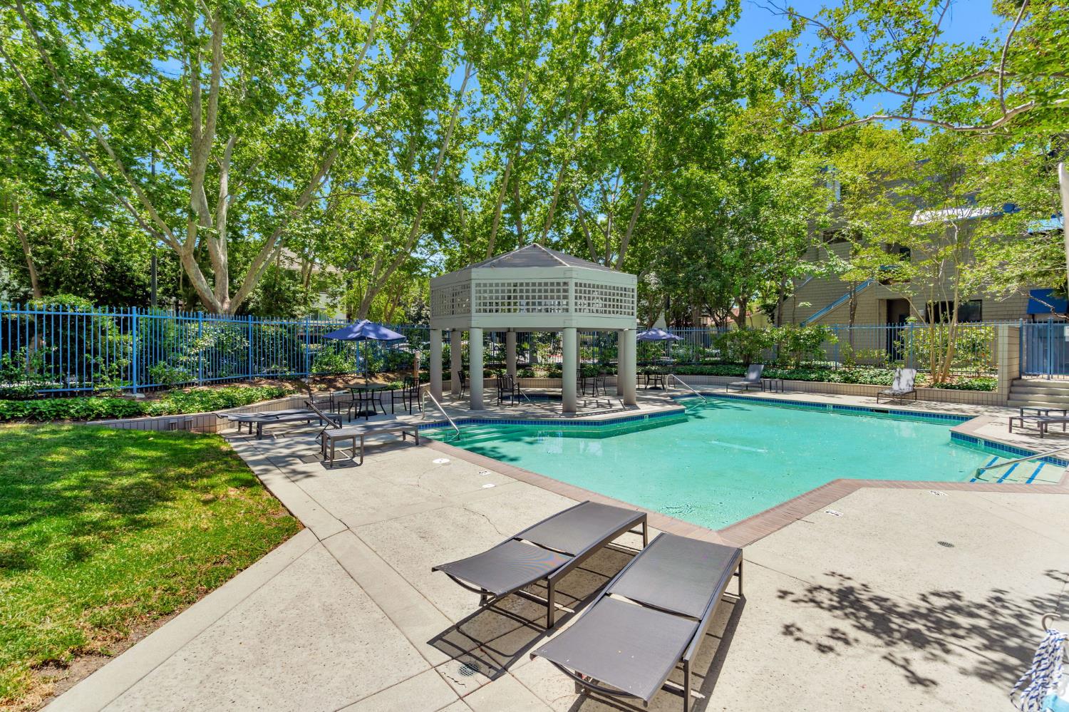 Foxchase Drive, San Jose, California image 35