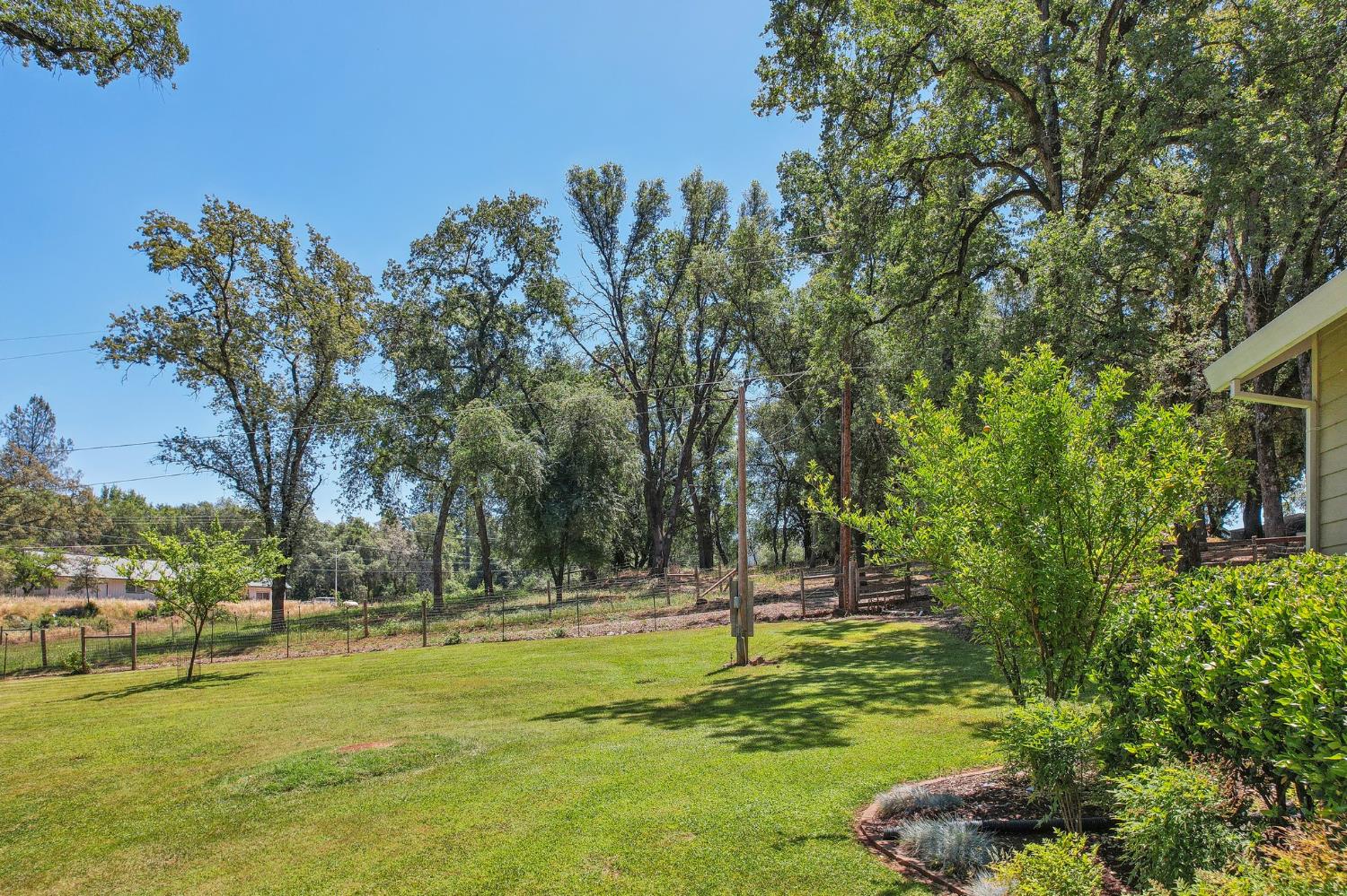 Spenceville Road, Penn Valley, California image 31