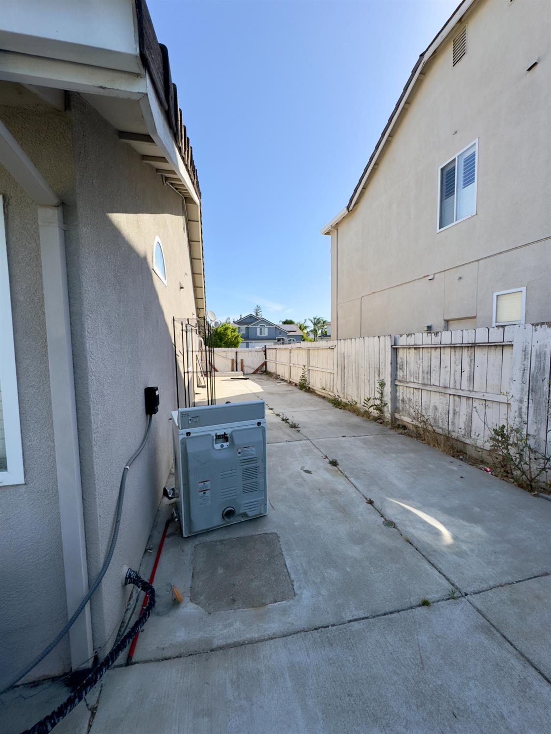 Quiet Brook Court, Manteca, California image 20