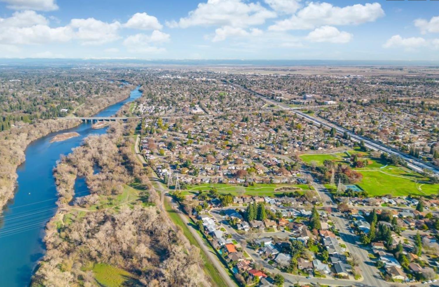La Riviera Drive, Sacramento, California image 48