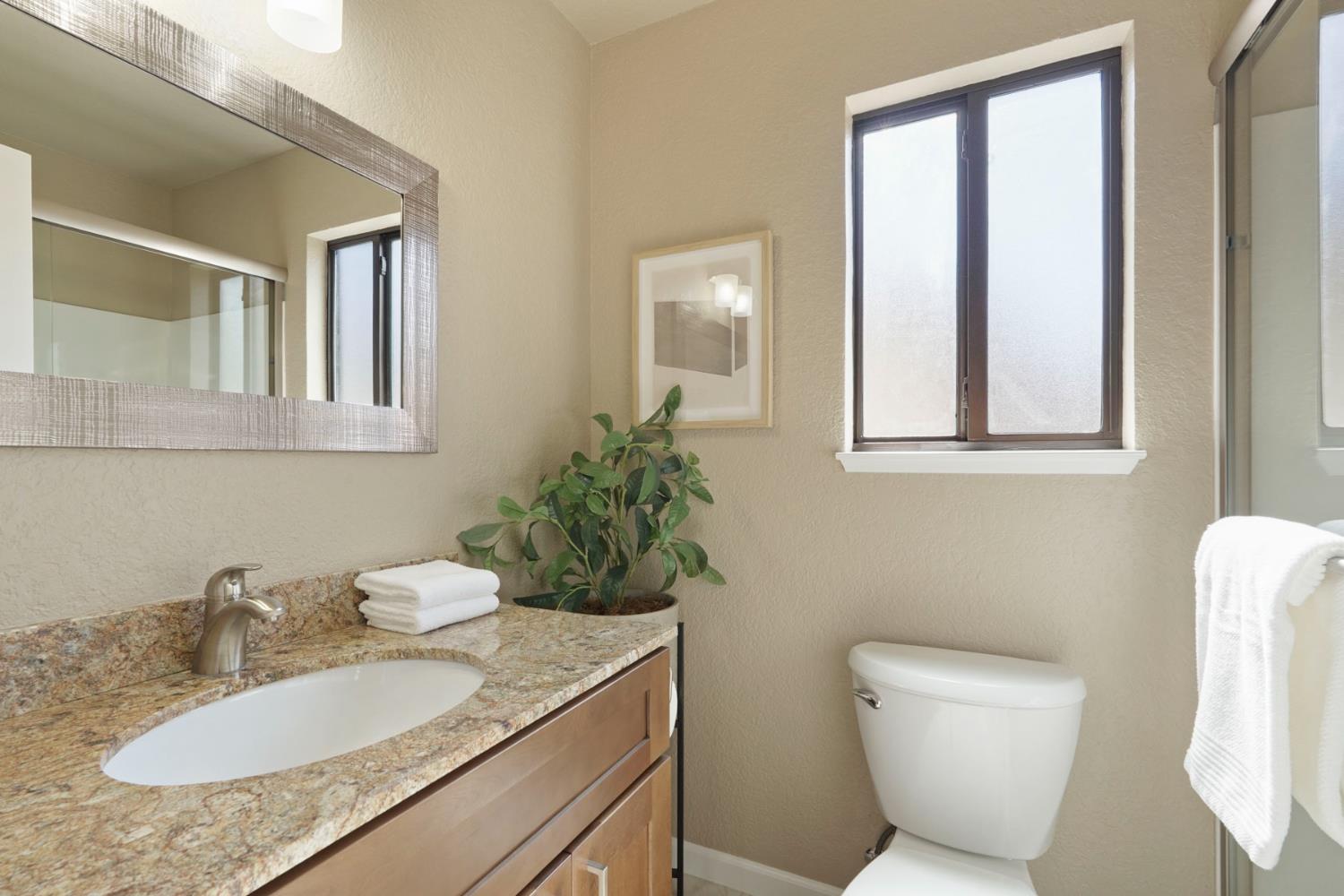 Dustin Court, Modesto, California image 29