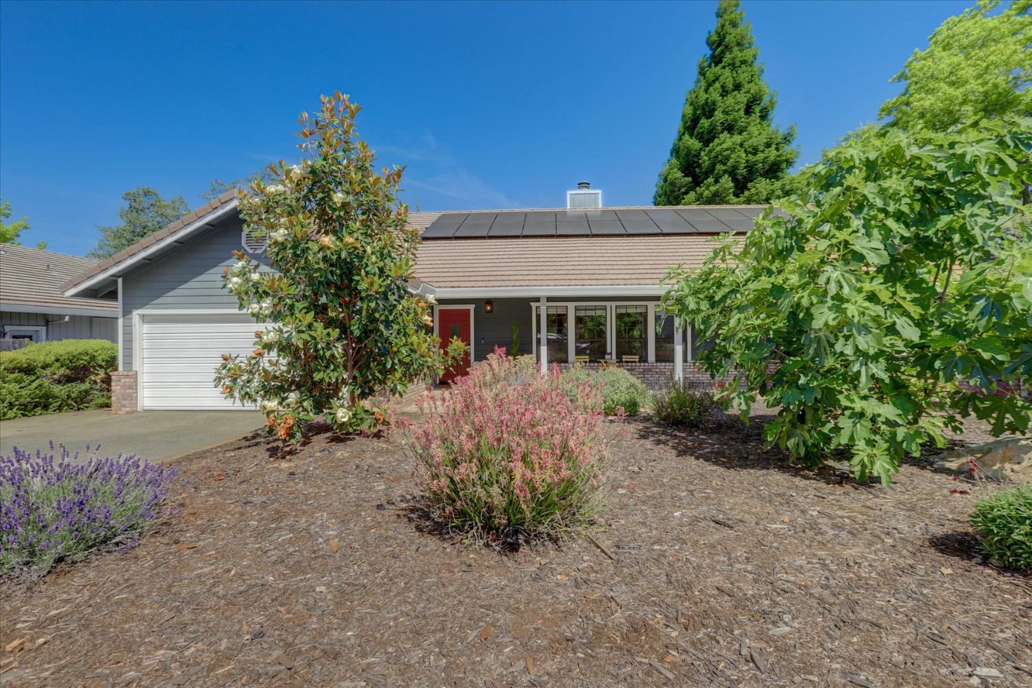 Erin Drive, Auburn, California image 2