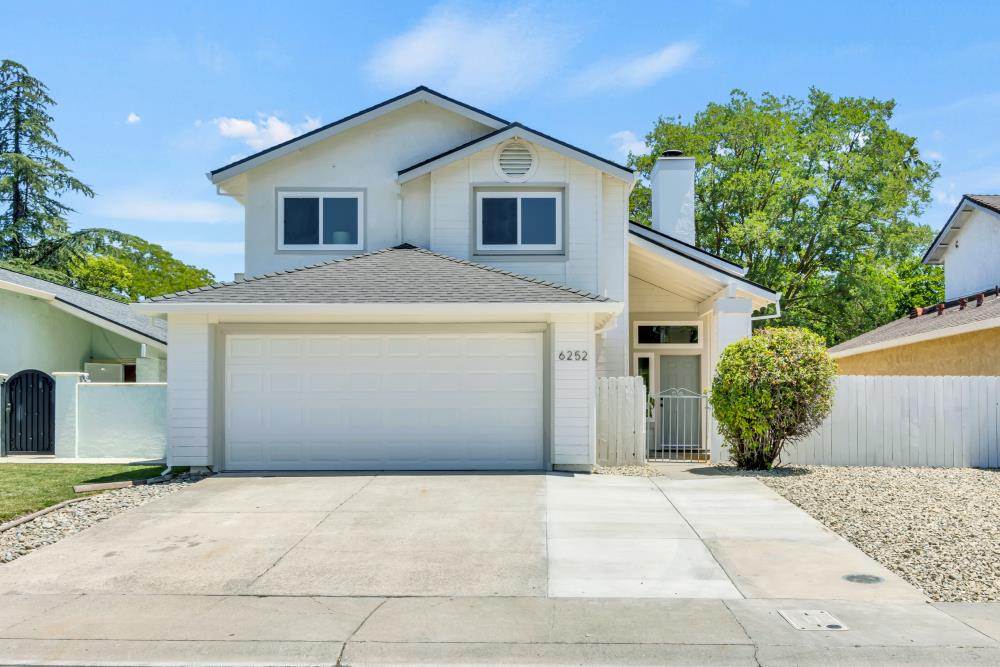 Detail Gallery Image 1 of 1 For 6252 Sun Dial Way, Sacramento,  CA 95823 - 4 Beds | 2/1 Baths