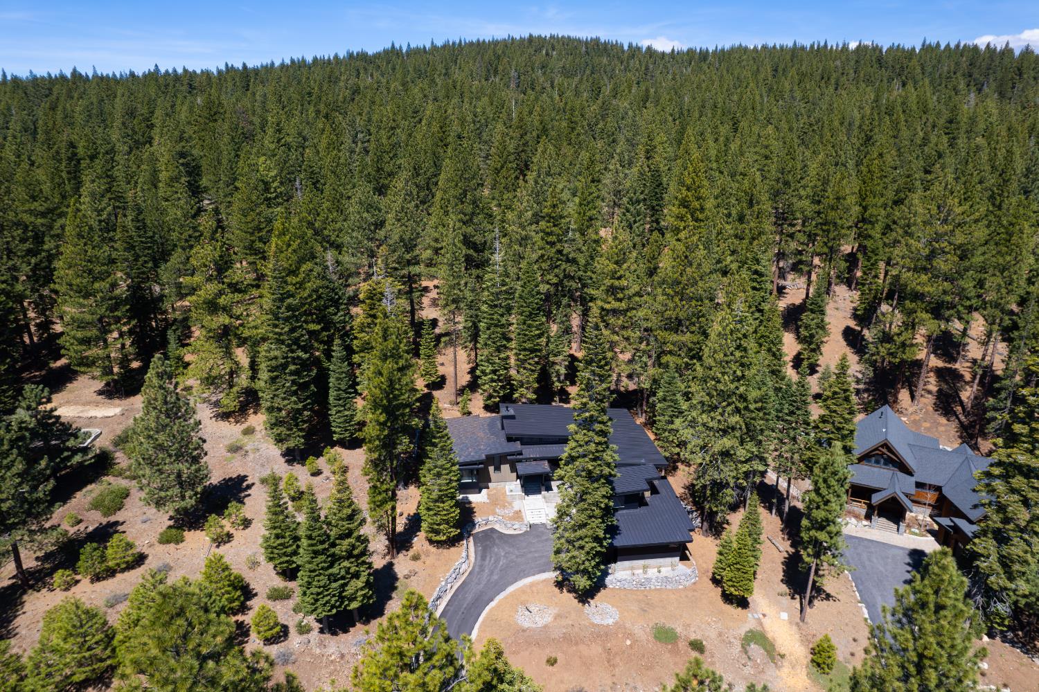 Saddleback Drive, Truckee, California image 33