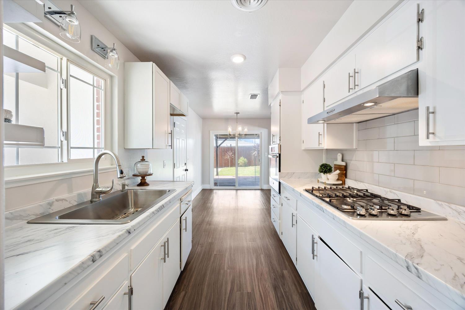 Evelyn Drive, Olivehurst, California image 15