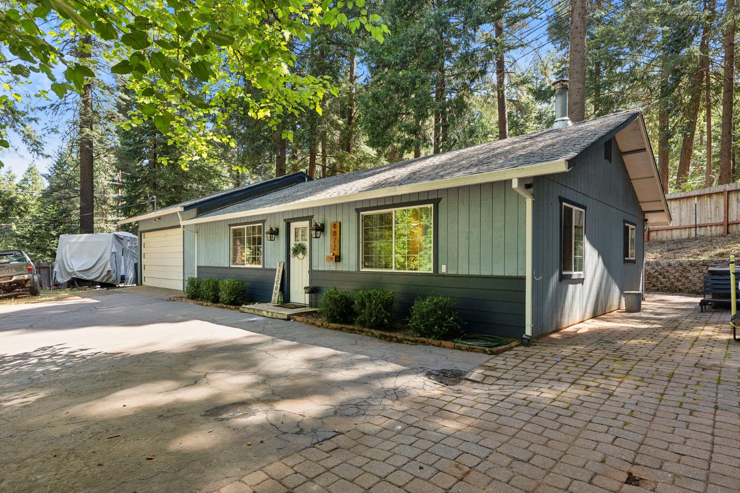 Golden Street, Pollock Pines, California image 2
